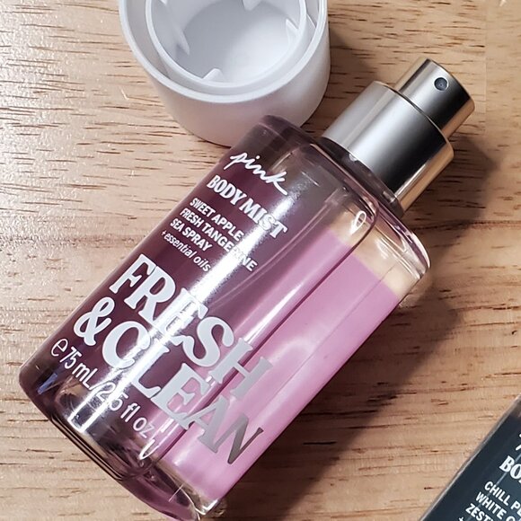 2 VS PINK Mists Cool & Bright and Fresh & Clean 2.5 FL OZ / 75 ML Each - Picture 5 of 6